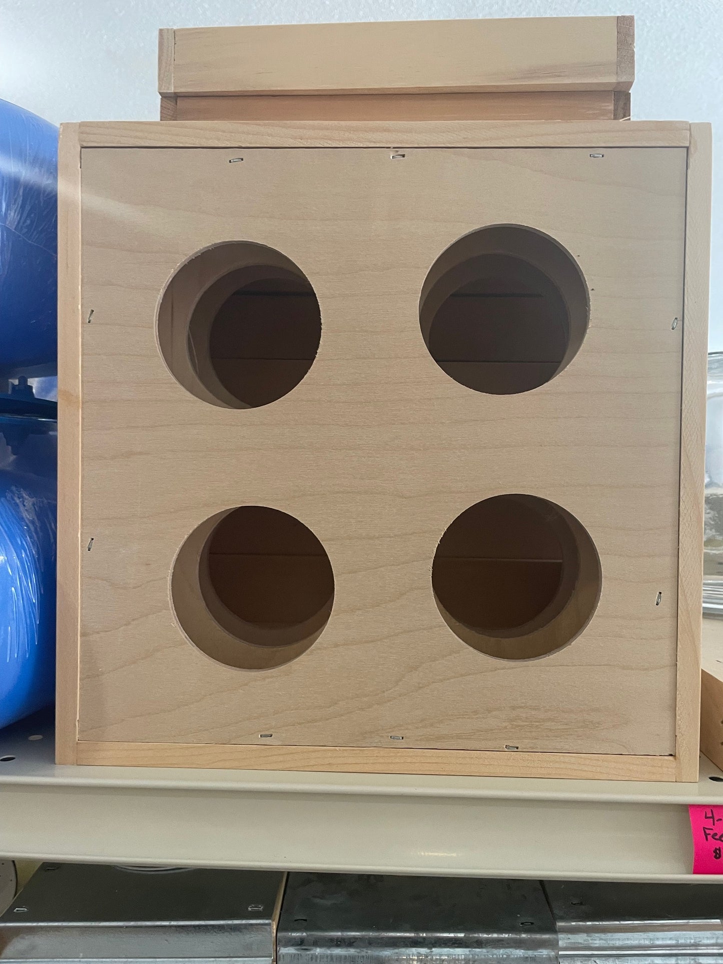 4-Jar feeder