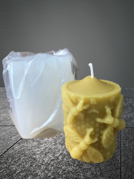 Pillar mold with bees