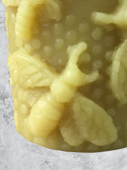 Pillar mold with bees